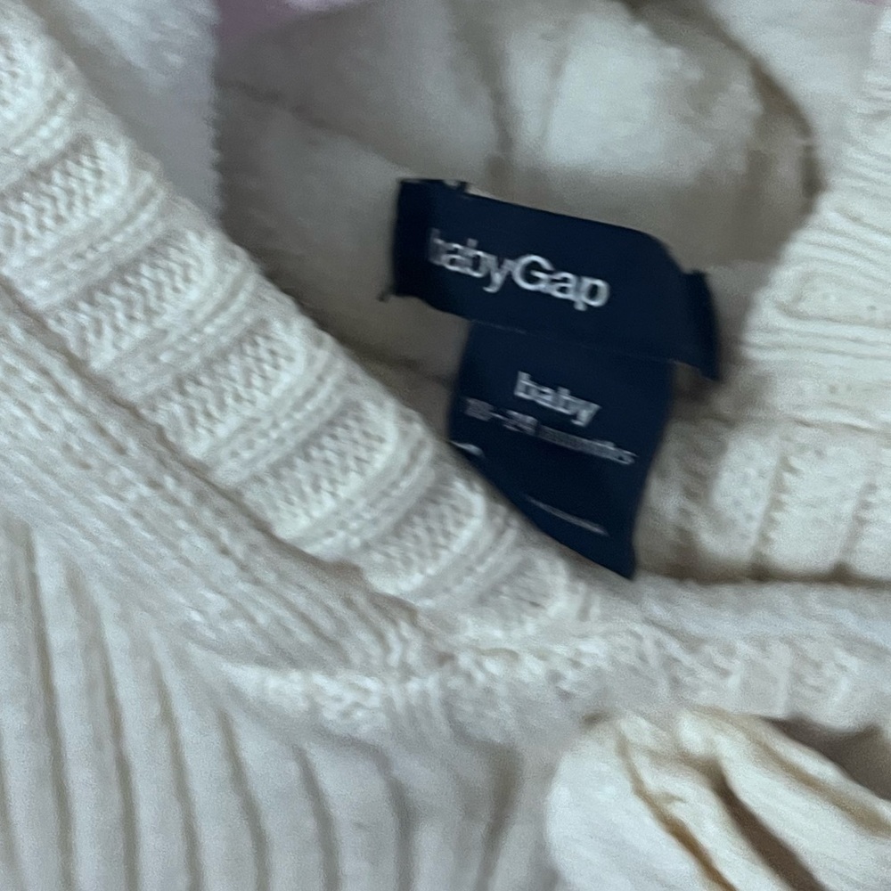 GAP Kids Hooded Sweater - Picture 2 of 3